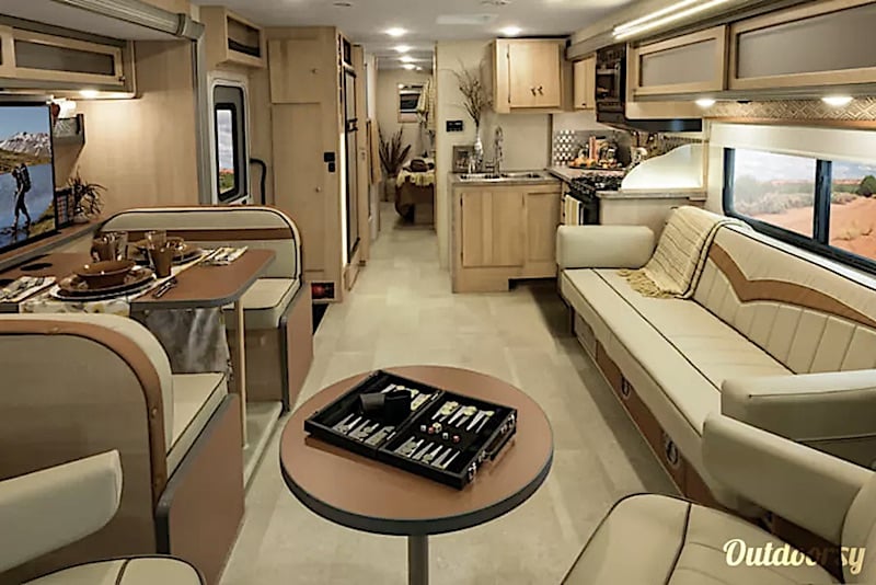 2016 Winnebago Brave interior 2016 Winnebago Brave interior