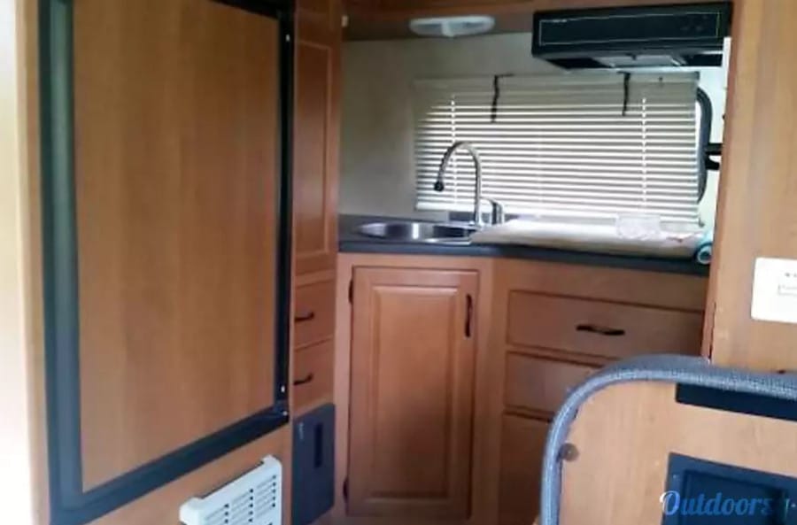 Inside Thor Motor Coach RV Rental Inside Thor Motor Coach RV Rental