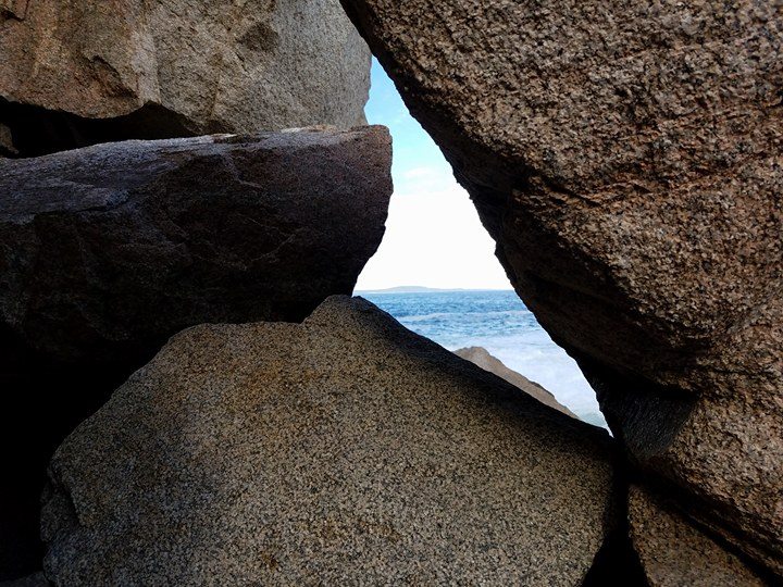 twrv-image through-the-rocks