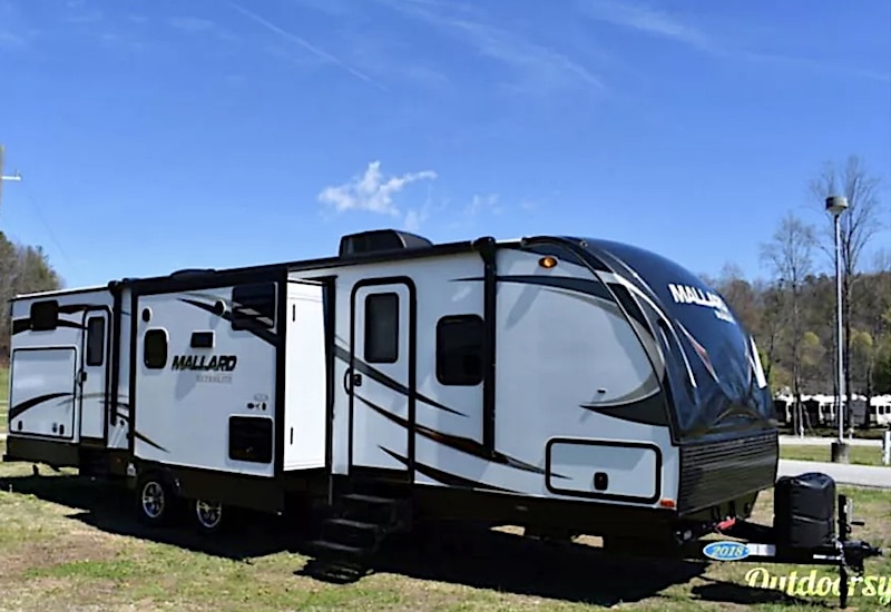 2018 Mallard M33a Bunkhouse