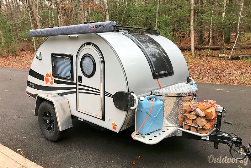 Teardrop Camper For Rent in Texas