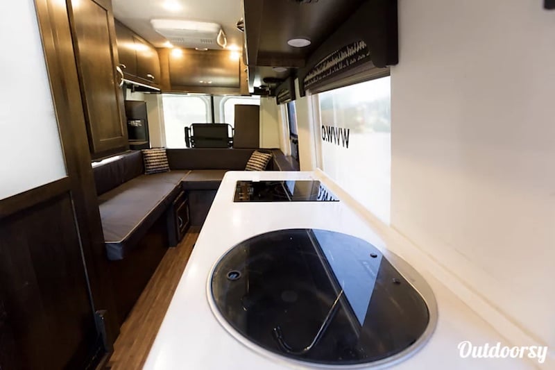 2017 Coachmen Galleria interior