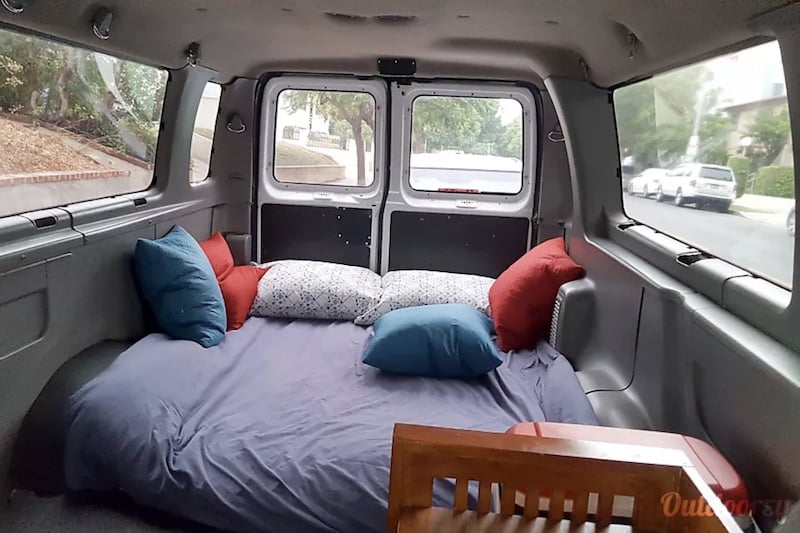 2000 Ford Ford E350 interior