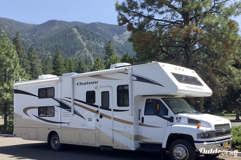 2009 motor coach chateau four winds