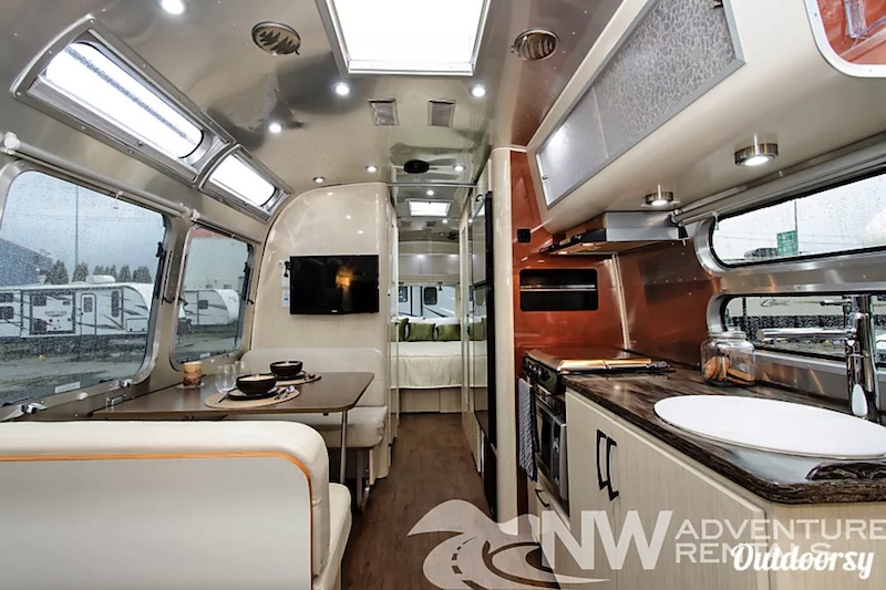 2016 Airstream International Serenity interior