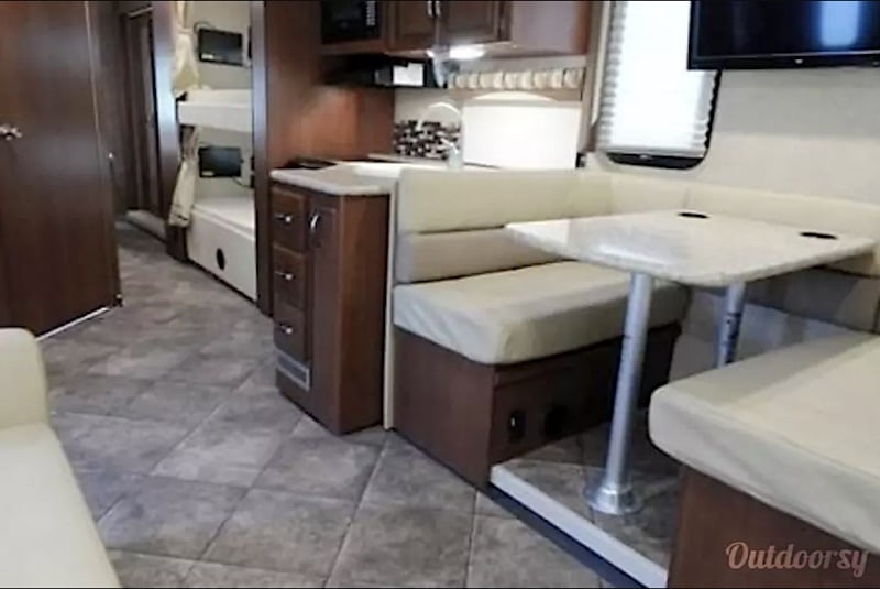 2016 Thor ACE 30.2 interior 2016 Thor ACE 30.2 interior