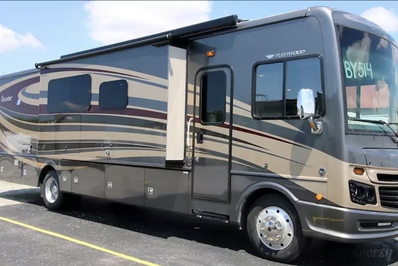 2017 Fleetwood Bounder