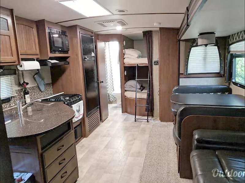 2016 Jayco White Hawk Interior