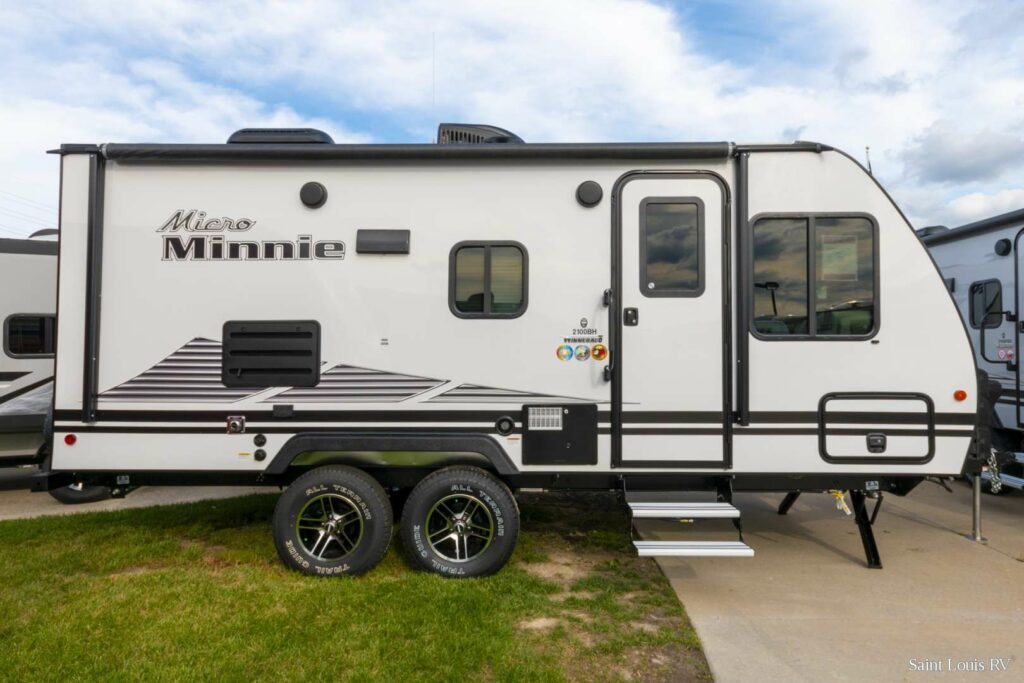 Winnebago Micro Minnie 2100BH