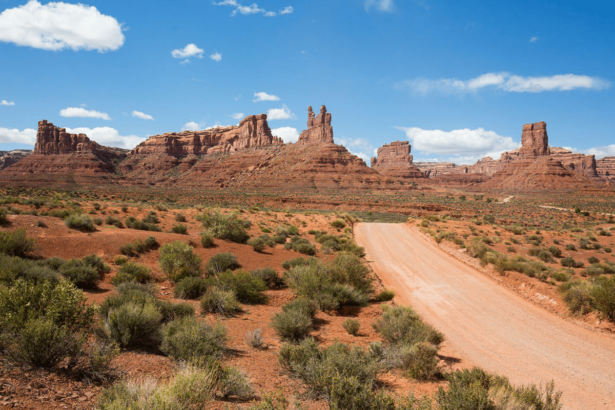 Valley of the gods road