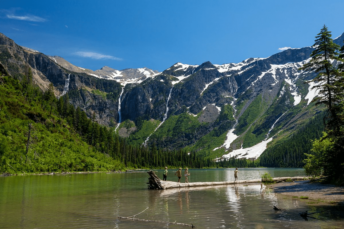 Avalanche lake 