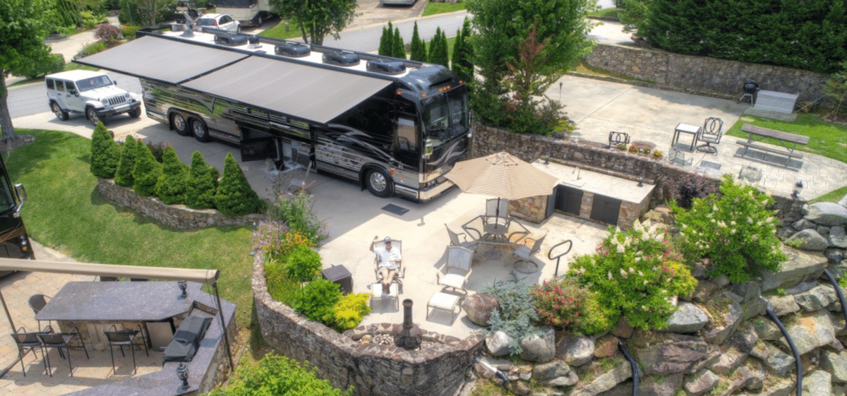 Mountain falls luxury motorcoach resort