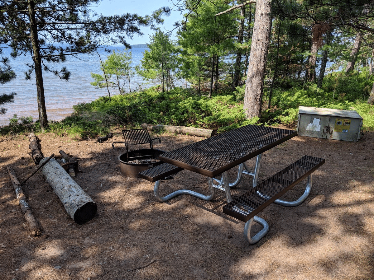 Apostle islands national lakeshore