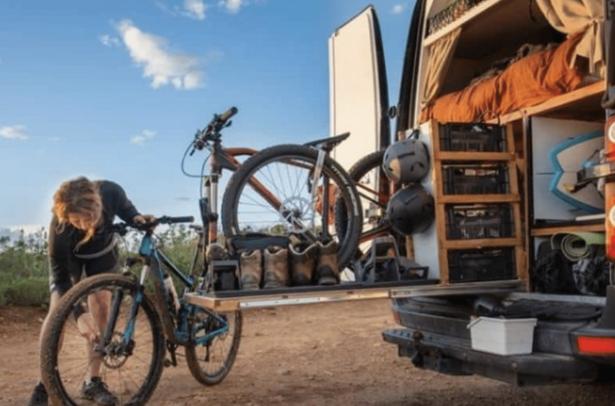 Install a gear storage tray