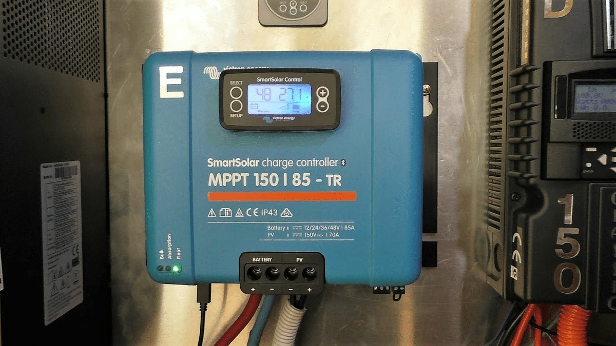 Rv charge controller