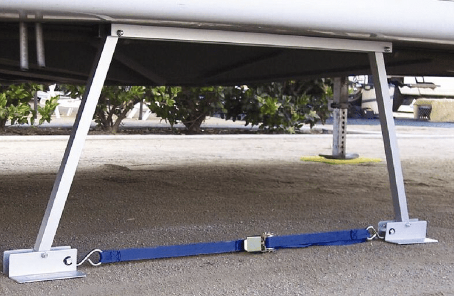 Universal rv stabilizers