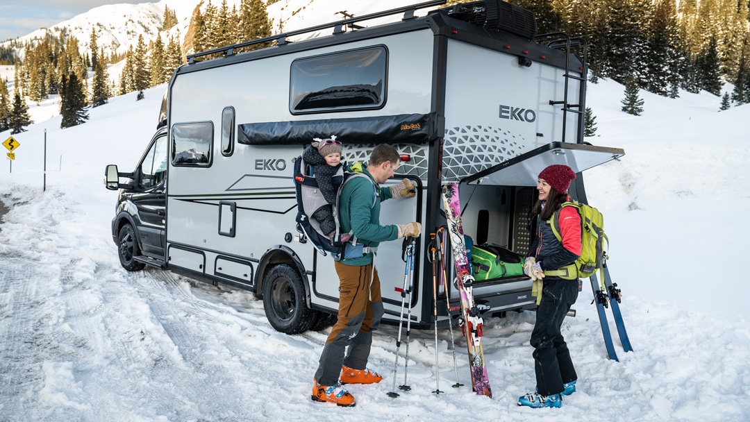 Comprehensive Review of the 2024 Winnebago Ekko The Wandering RV